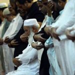 تراویح کی رکعات کتنی ہیں؟ 20 رکعتیں ہیں یا آٹھ احادیث و اقوال